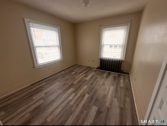 Building Photo - 26-28-28 Lenox St