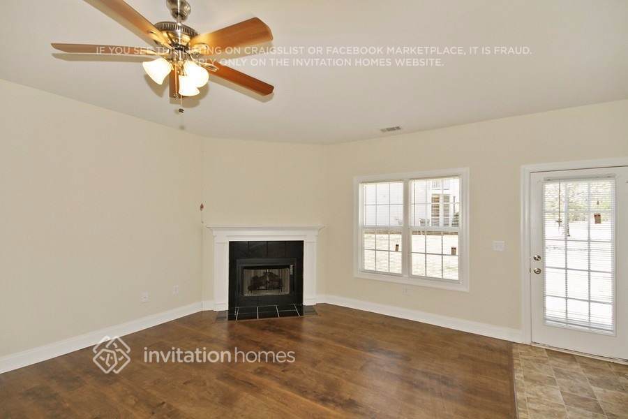 Building Photo - 5342 Catrina Way
