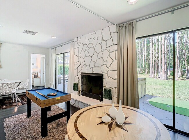 Building Photo - 5700 Saddlebrook Way