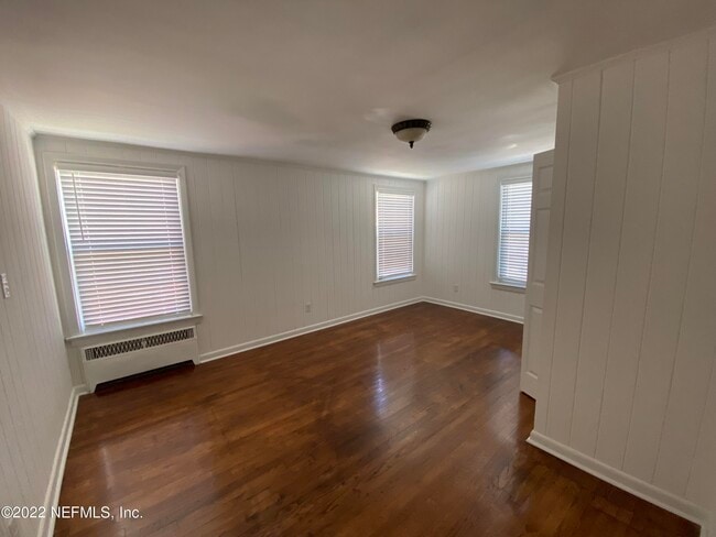 Building Photo - 1271 Belmont Terrace