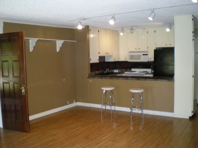 Dining Room - 1775 Diamond St
