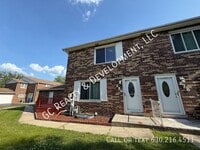 Building Photo - 280 Paddock Cir