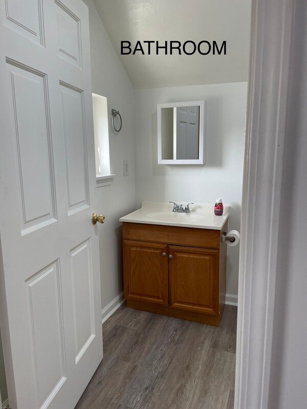 Building Photo - 505 1/2 Central Ave