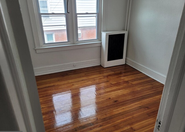 Building Photo - 1281 S Broad St