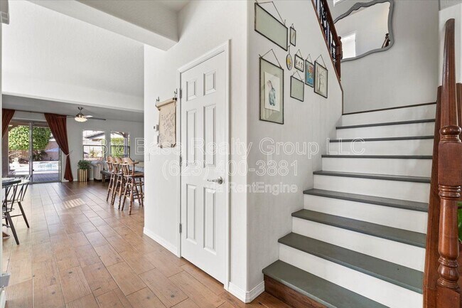 Building Photo - 21072 W Maiden Ln