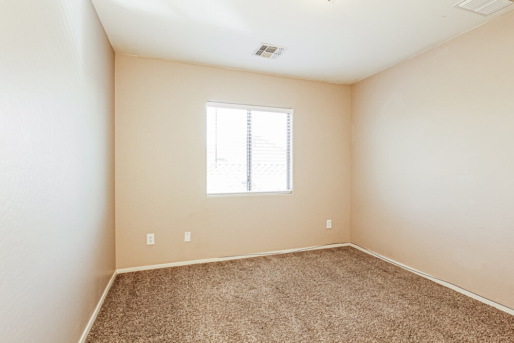 Building Photo - 15445 W Jenan Dr
