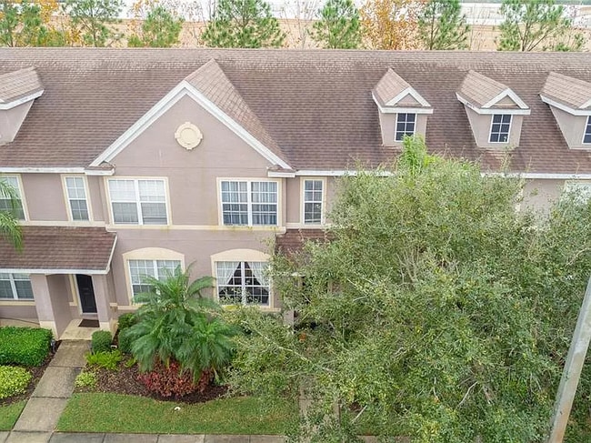 Front 7 - 11658 Declaration Dr