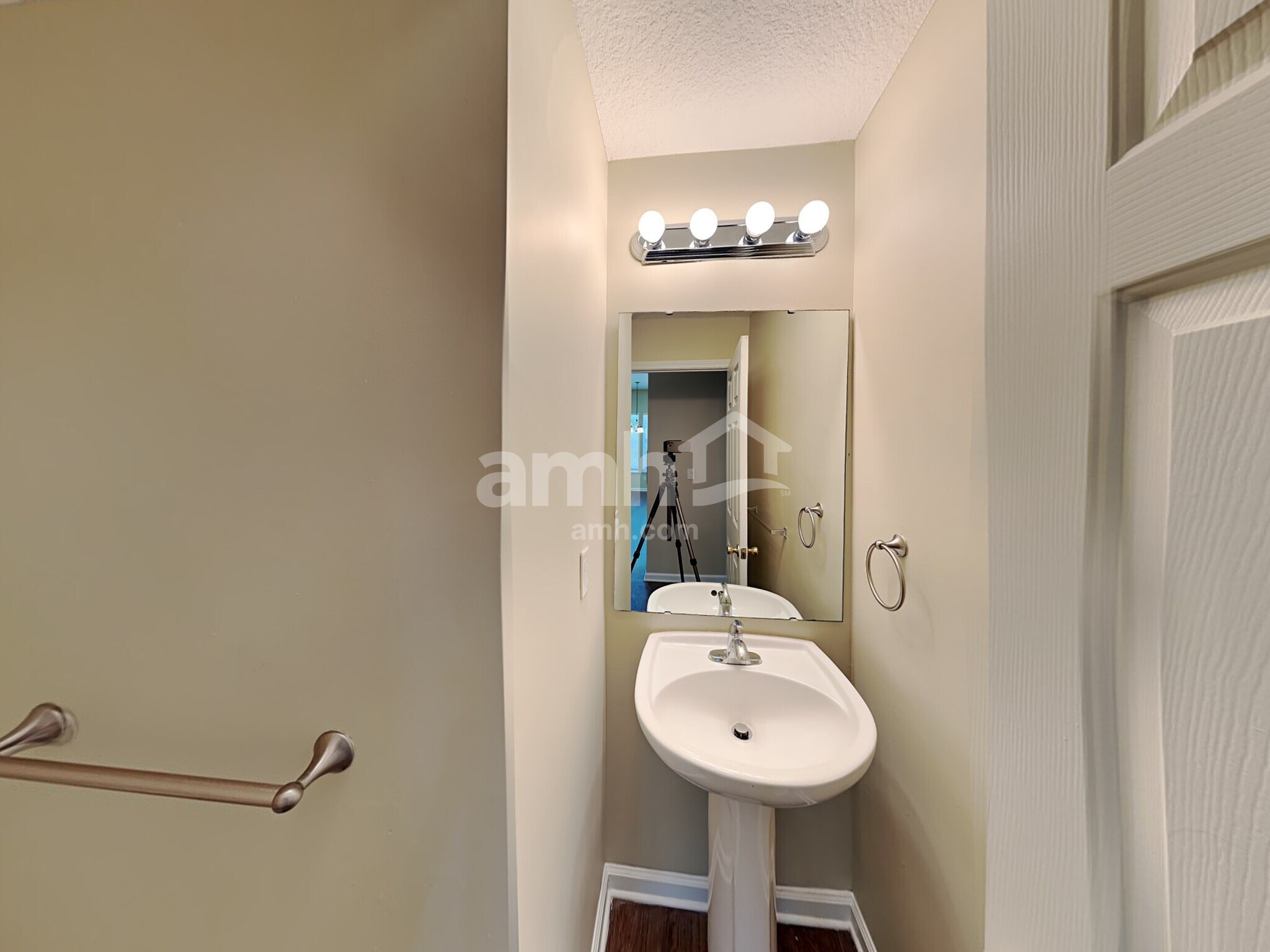 Building Photo - 6830 Morse Oaks Dr