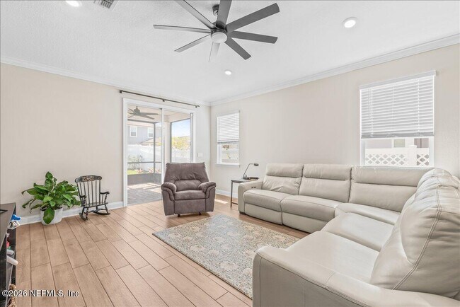 Building Photo - 162 Creekmore Dr