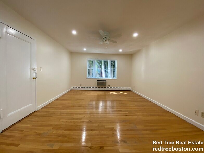 Building Photo - 59 Parkman St