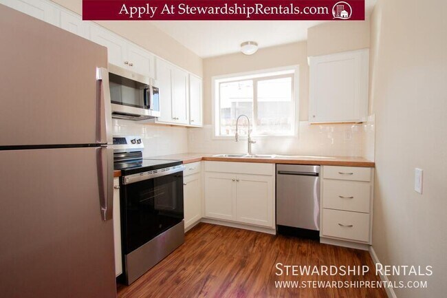 Building Photo - 32786 E Pearl St