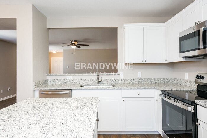 Building Photo - 6159 Balcony Ln