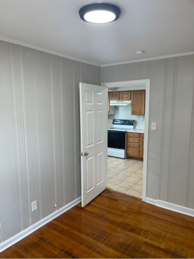 Building Photo - 6149 Shillington Ct