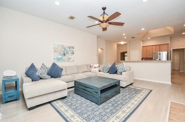 Building Photo - 7835 Stone Oak Ct