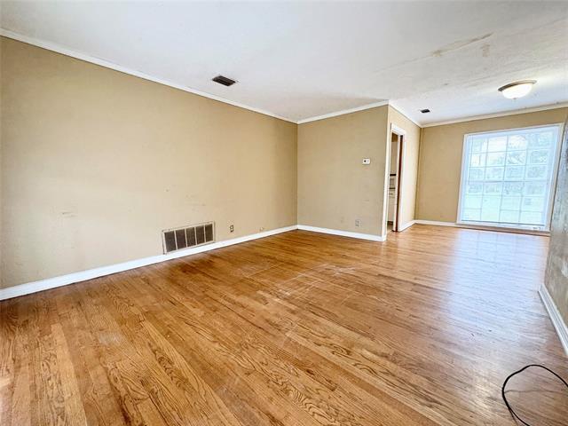 Building Photo - 315 Hillside Ave