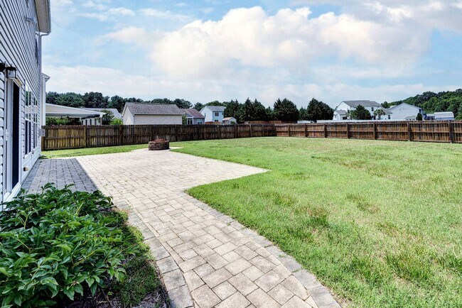 Building Photo - 4688 Yeardley Loop