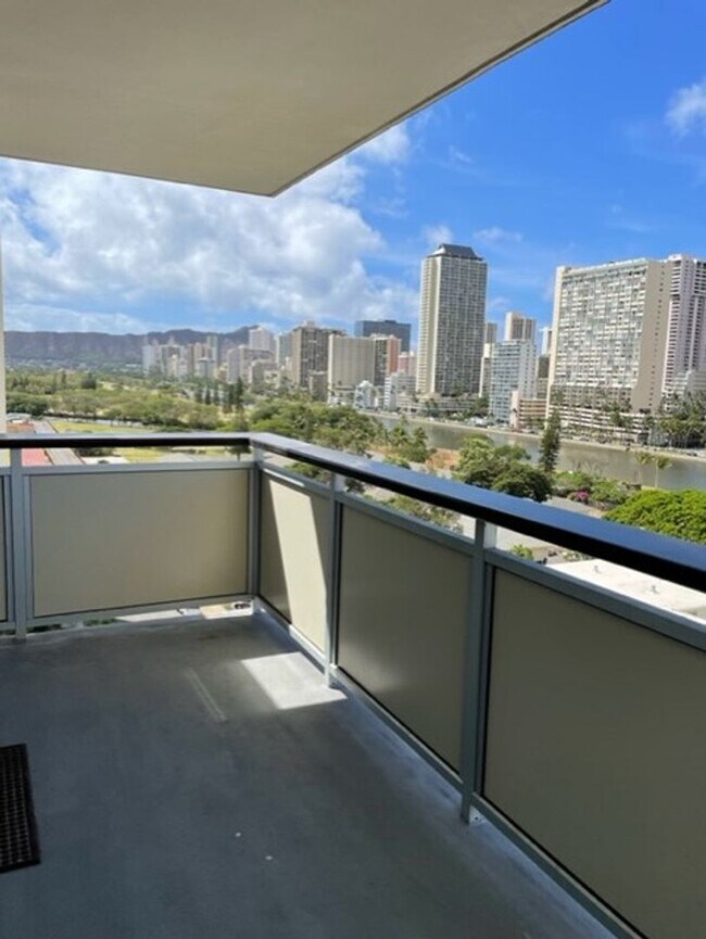Building Photo - Ala Wai Cove- 2 Bed, 1 Bath with 1 assigne...