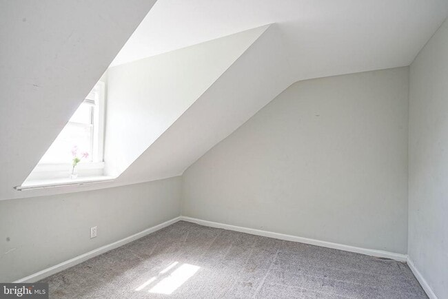 Building Photo - 2713 Kirkbride St