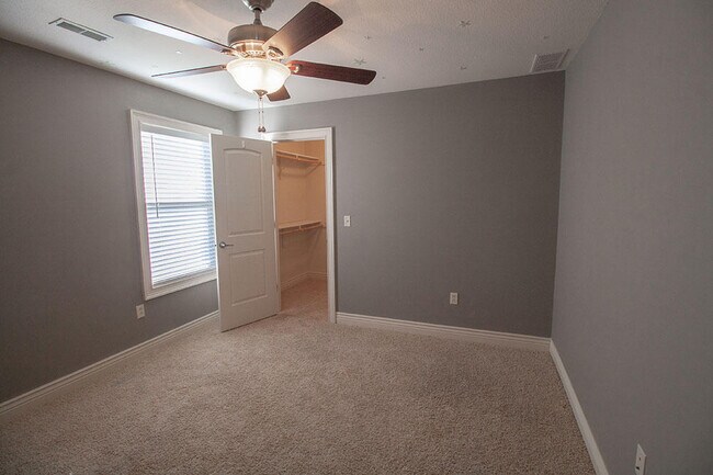 Building Photo - 2405 Marietta Falls Ln