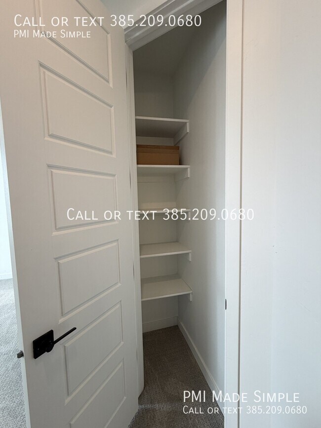 Building Photo - 617 E 460 S
