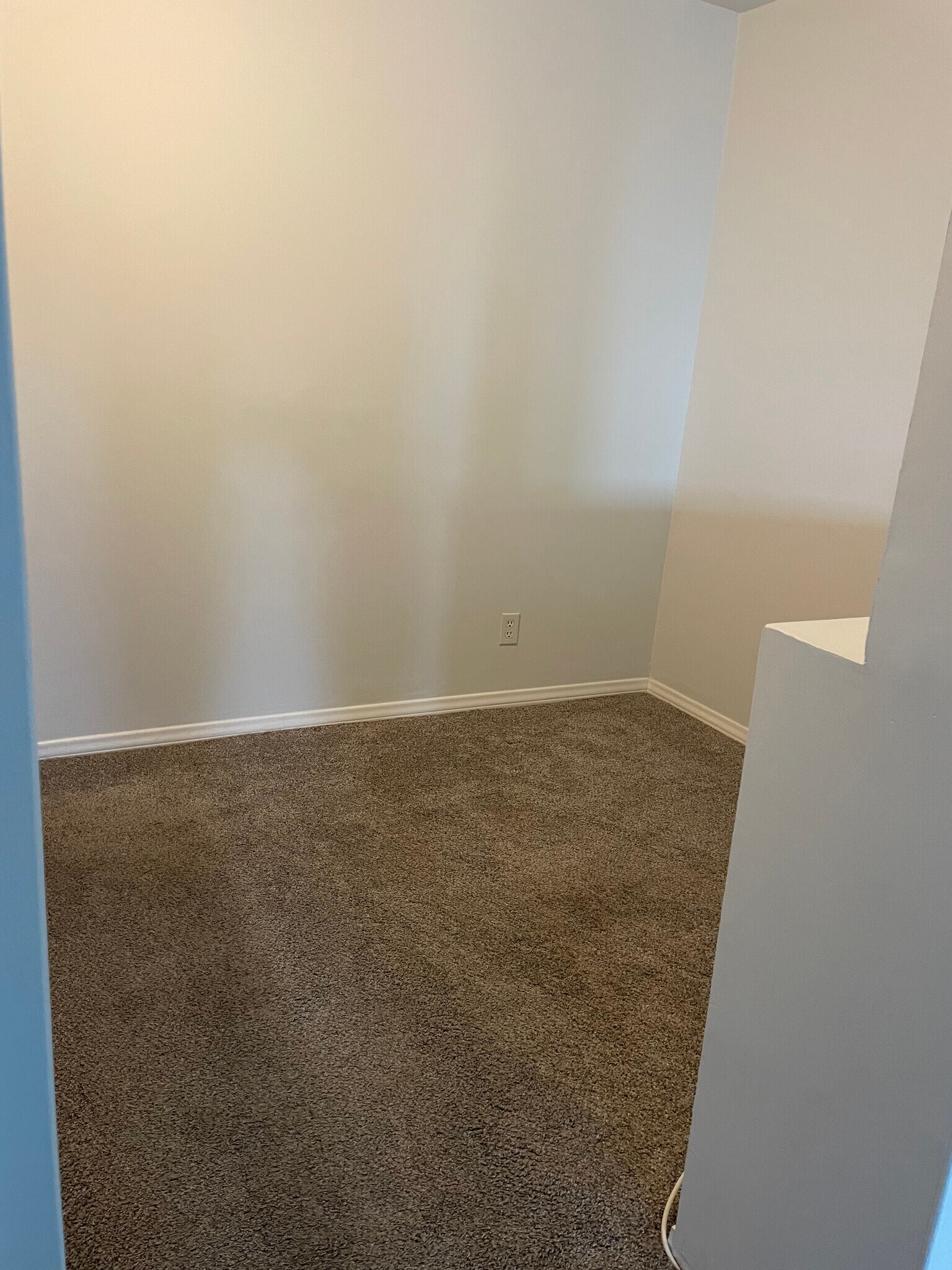Building Photo - 91 Fairlawn Dr