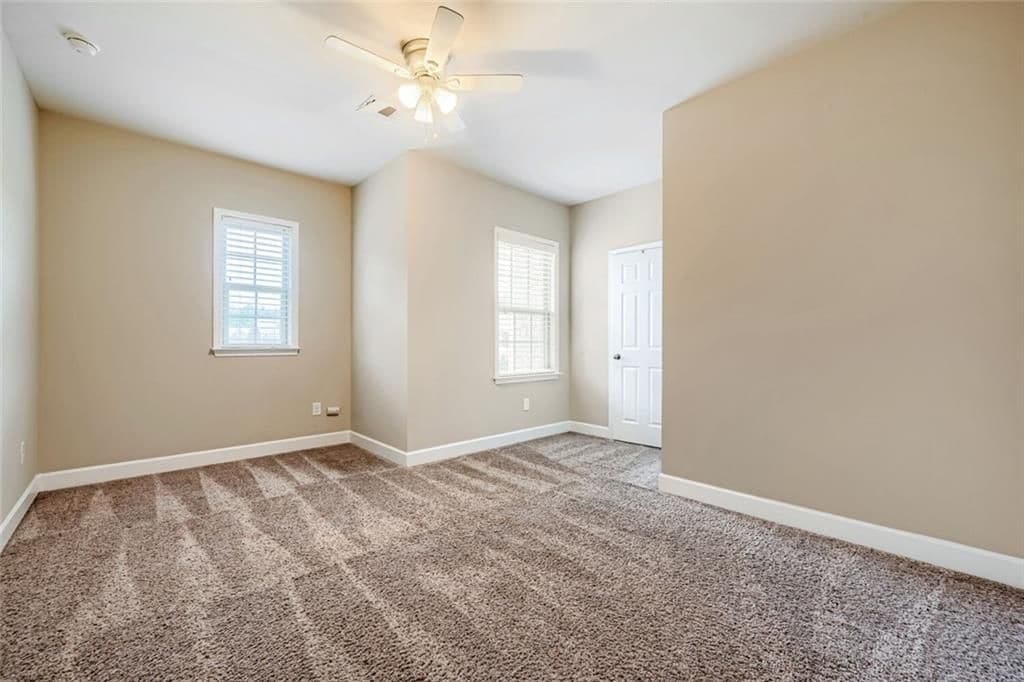 Building Photo - 2464 Norwood Dr SE