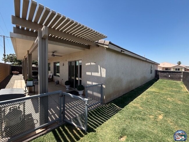 Building Photo - 916 Fieldbrook Ct