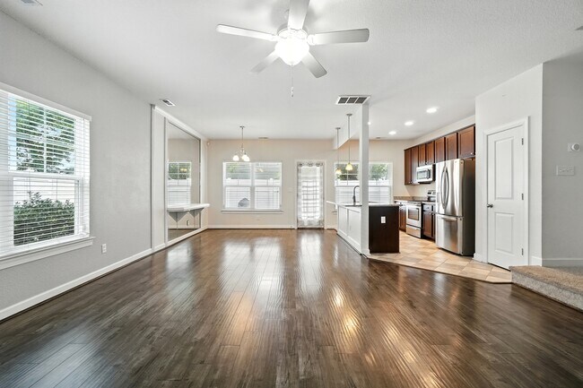 Building Photo - 5440 Safe Harbour Way