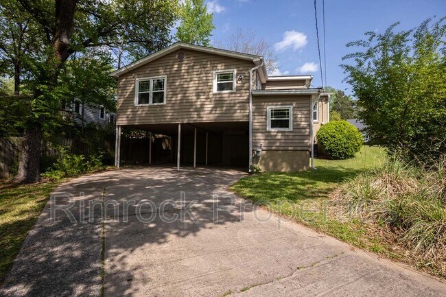 Building Photo - 2500 Durwood Rd