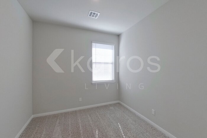 Building Photo - 900 NW 6th St