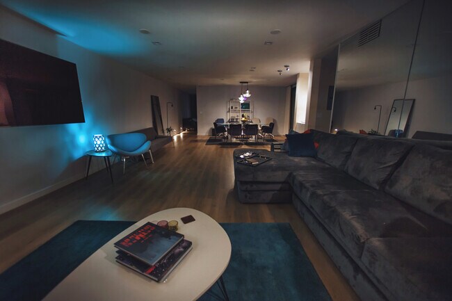 Building Photo - 8380 Waring Ave