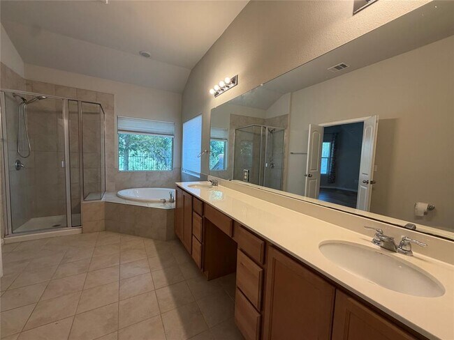 Building Photo - 11106 Bruneau Trail
