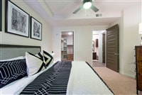 Building Photo - 6303 Aspen Hill