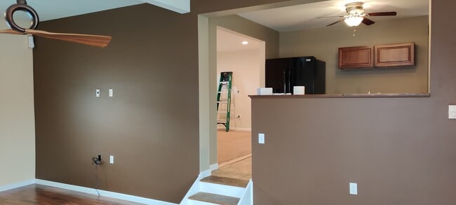Building Photo - 2504 Levans Rd
