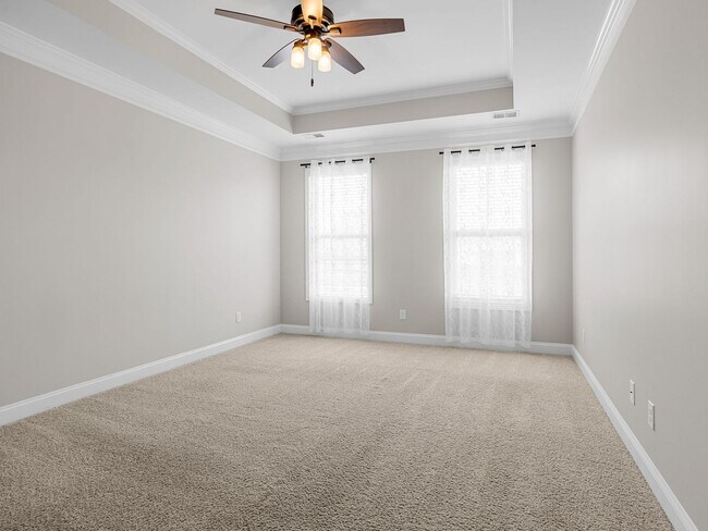 Building Photo - Beautiful 4 BR, 3.5 BA, 2 Car Garage Home ...