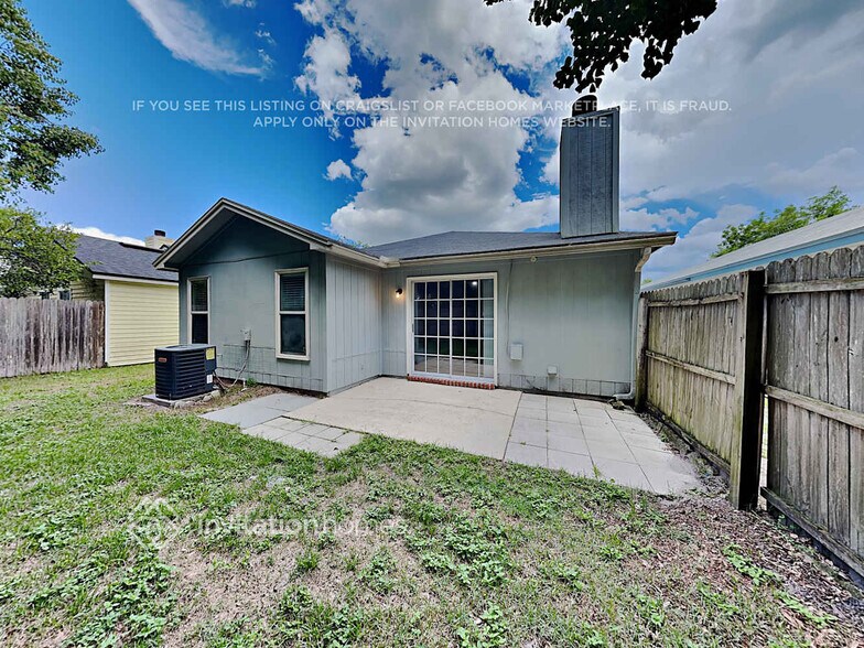 Building Photo - 3852 Autumn Leaf Ct