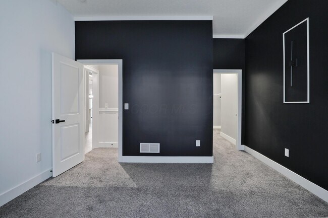 Building Photo - 2246 Koester