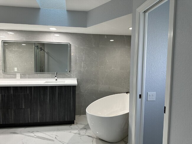 Building Photo - Gulf Cove Community