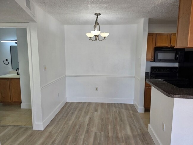 Building Photo - One Bed - One Bath - Water Front - First F...