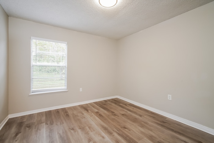 Building Photo - 236 Red Maple Dr