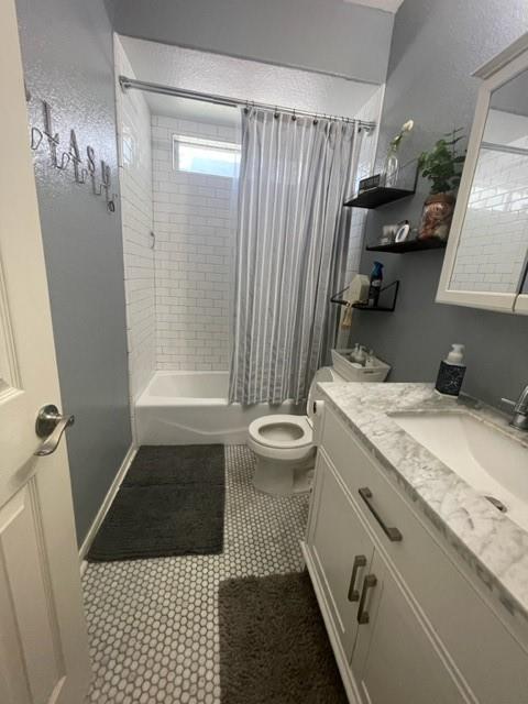 Building Photo - 4704 High Creek Ct