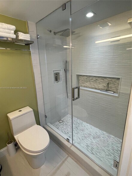 Building Photo - 8911 Collins Ave