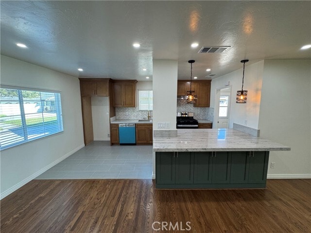 Building Photo - 1300 W Ricky Ln