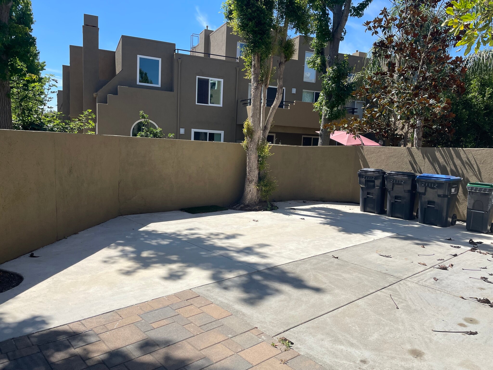 Oversized Patio - 21112 Rose