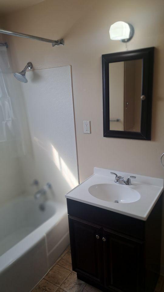 Building Photo - 1 bedroom in Billings MT 59101