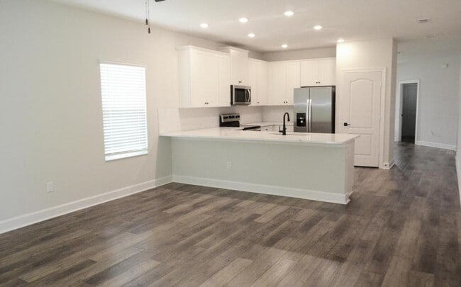 Building Photo - 770 Morgans Treasure Rd