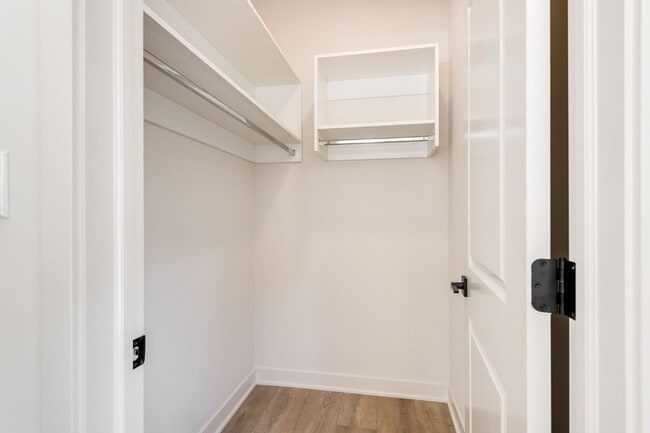 Building Photo - 8043 Fir Ct