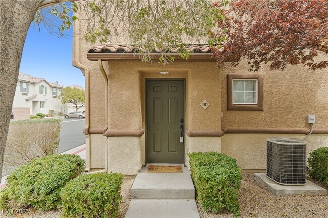 Building Photo - 7322 Fools Gold St