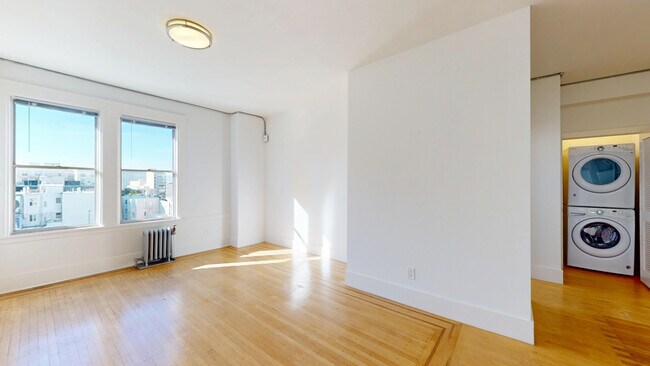 Building Photo - 1408 California St