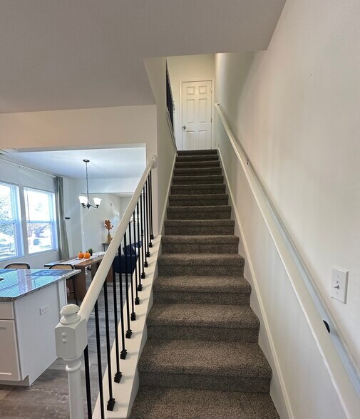 Building Photo - 152 Gregg St